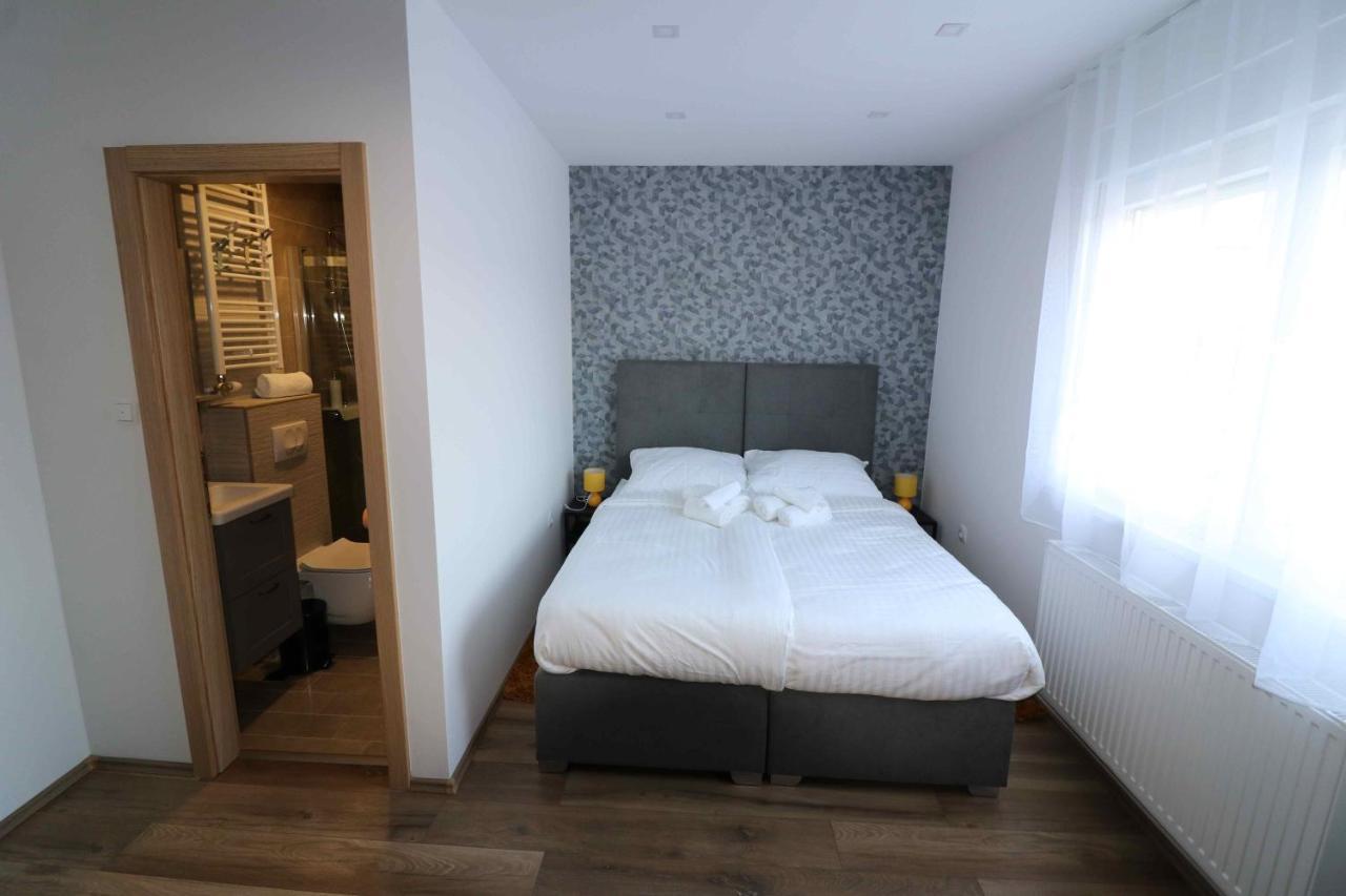 Forum Apartmani I Sobe Donji Miholjac Экстерьер фото